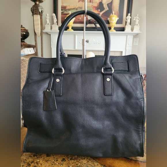 Michael Kors Hamilton Large Black Leather Tote Bag - Picture 2 of 9